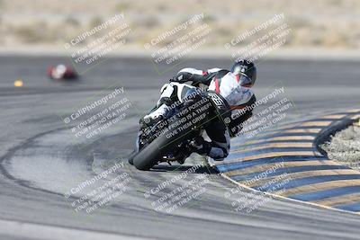 media/Dec-01-2025-Moto Forza (Mon) [[2daa91e15f]]/1-Advanced Group/Session 2 Turn 11 Backside/